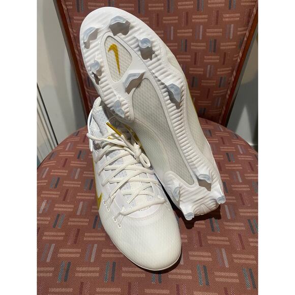 New Nike Men’s Sz 11 Huarache 9 Elite Low LAX 'White Metallic Vivid Gold. - Picture 4 of 6